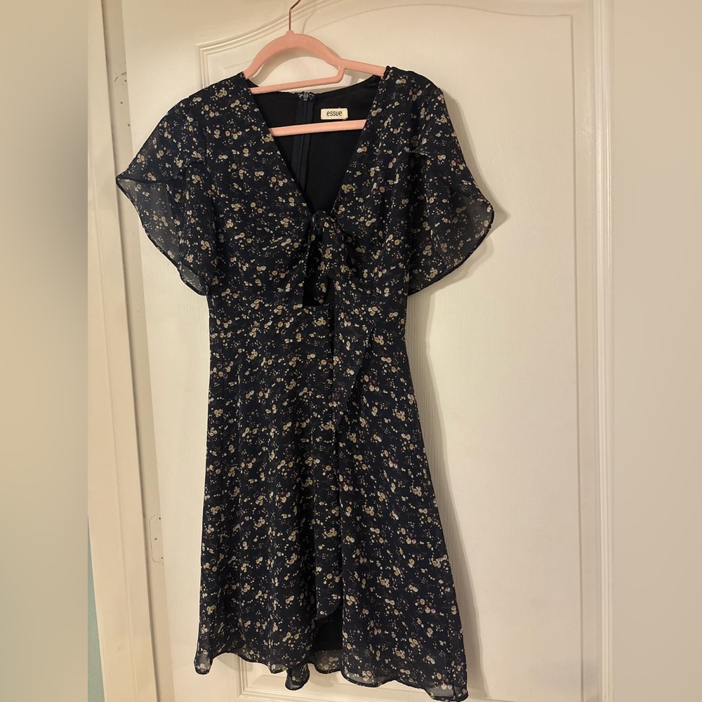 Essue Floral Dress